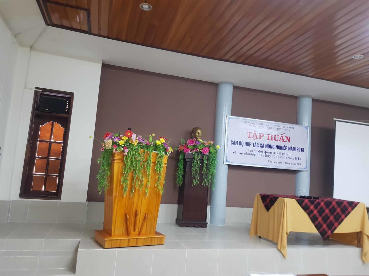Tay Nguyen Hotel Kon Tum  Exterior foto