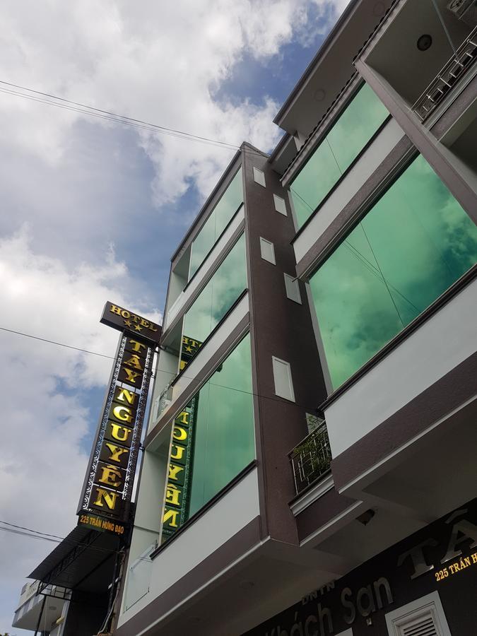 Tay Nguyen Hotel Kon Tum  Exterior foto